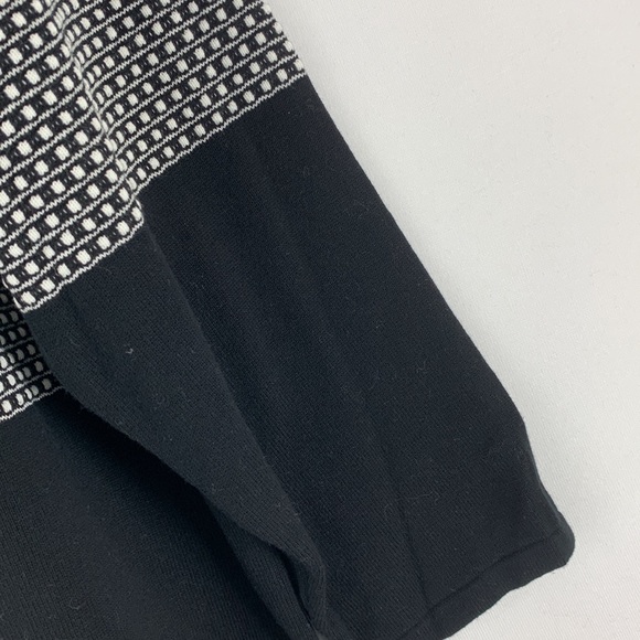 Plus Size Plus Size Colorblocked Curved Hem Sweater From  Macy's - Picture 4 of 6